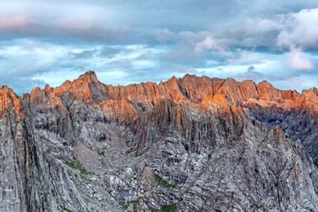 ���¸ߴ��ϵĵ������