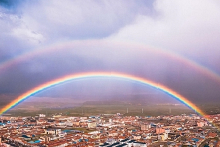 300�������³���˾����