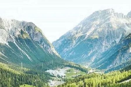 �����������֜y��˾�����M