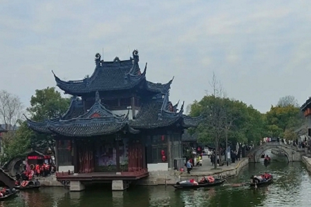 �������Є�(chu��ng)����b�޹�˾���Q