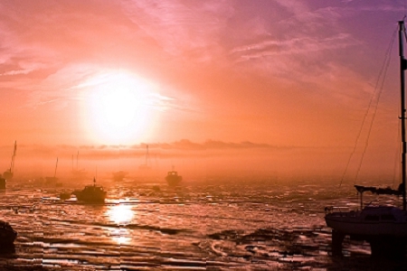 ���s�󷽵Ĺ�˾���Q