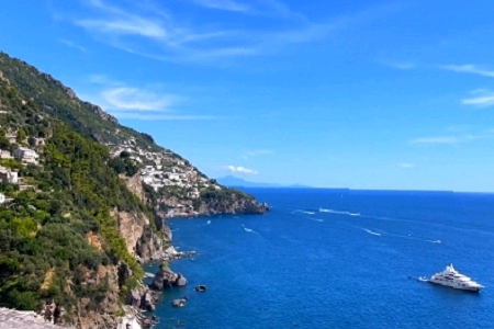 300��(g��)��(d��)������Ĺ�˾���Q